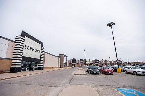 MIKAELA MACKENZIE / WINNIPEG FREE PRESS

A new Sephora store at 1585 Kenaston in Winnipeg on Friday, April 30, 2021. For --- story.
Winnipeg Free Press 2020.