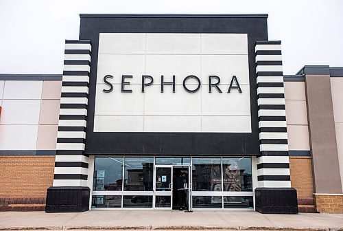 MIKAELA MACKENZIE / WINNIPEG FREE PRESS

A new Sephora store at 1585 Kenaston in Winnipeg on Friday, April 30, 2021. For --- story.
Winnipeg Free Press 2020.