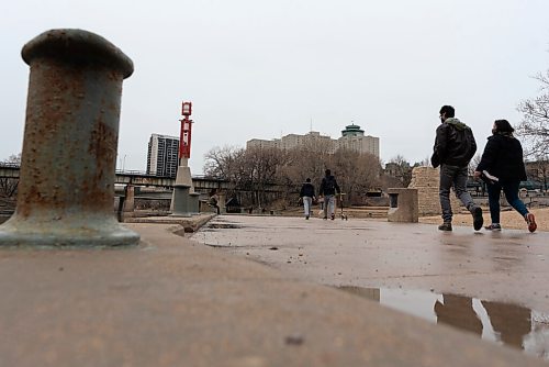 JESSE BOILY  / WINNIPEG FREE PRESS
People take a walk through the Forks despite the wet weather on Sunday. Sunday, May 2, 2021.
Reporter: Standup