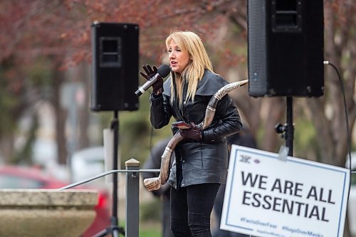 MIKAELA MACKENZIE / WINNIPEG FREE PRESS

Laura-Lynn Thompson speaks at a protest supporting the seven churches fighting pandemic restrictions in court in front of the Law Courts in Winnipeg on Monday, May 3, 2021. For JS story.
Winnipeg Free Press 2020.