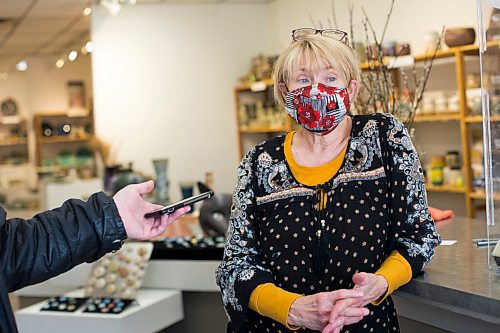 MIKAELA MACKENZIE / WINNIPEG FREE PRESS

Barbara Balfour, co-operative member at The Stoneware Gallery, talks about how street work has affected their business in Winnipeg on Tuesday, May 4, 2021. For Erik Pindera story.
Winnipeg Free Press 2020.