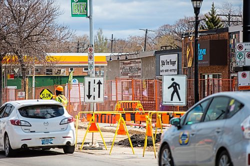 MIKAELA MACKENZIE / WINNIPEG FREE PRESS

Construction work on Corydon Avenue in Winnipeg on Tuesday, May 4, 2021. For Erik Pindera story.
Winnipeg Free Press 2020.