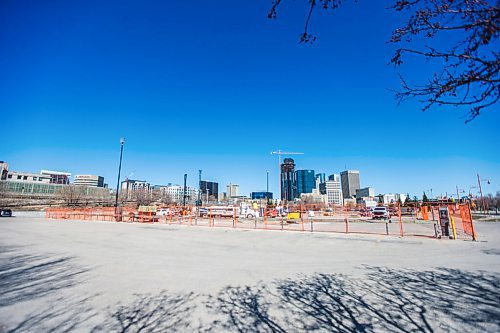 MIKAELA MACKENZIE / WINNIPEG FREE PRESS

Crews begin drilling holes for a geothermal energy system at The Forks in Winnipeg on Wednesday, May 5, 2021. For Sarah story.
Winnipeg Free Press 2020.