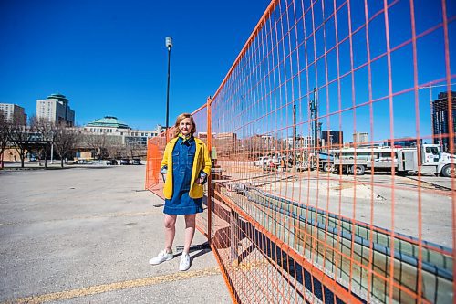MIKAELA MACKENZIE / WINNIPEG FREE PRESS

Clare MacKay, VP of strategic initiatives at The Forks, poses for a portrait in front of drilling work for a new geothermal energy system at The Forks in Winnipeg on Wednesday, May 5, 2021. For Sarah story.
Winnipeg Free Press 2020.