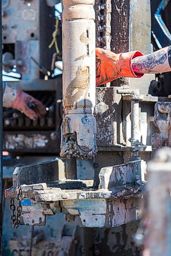 MIKAELA MACKENZIE / WINNIPEG FREE PRESS

Crews begin drilling holes for a geothermal energy system at The Forks in Winnipeg on Wednesday, May 5, 2021. For Sarah story.
Winnipeg Free Press 2020.