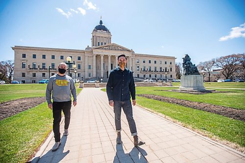MIKAELA MACKENZIE / WINNIPEG FREE PRESS

Chefs Michael Robins (left) and Keegan Misanchuk, who have have started an upscale pop-up catering business called Two Hands, pose for a portrait on the legislative grounds in Winnipeg on Wednesday, May 5, 2021. For Eva story.
Winnipeg Free Press 2020.