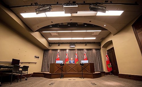 MIKE SUDOMA / WINNIPEG FREE PRESS  
Dr Brent Roussin announces a stricter set of restrictions during a press conference at the Manitoba Legislative Building Friday evening
April 22, 2021