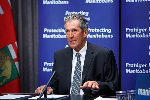 MIKE DEAL / WINNIPEG FREE PRESS
Premier Brian Pallister announces that his government will be increasing its budget for the Manitoba Bridge Grant and will be making a fourth round of up to $5,000 payments for eligible businesses and organizations to help protect them through the third wave of the COVID-19 pandemic during a press conference at the Manitoba Legislative building Monday morning. 
210510 - Monday, May 10, 2021.