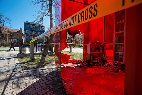 MIKE DEAL / WINNIPEG FREE PRESS
The Red Box Free Community Library at 258 Wellington Crescent damaged by fire Monday afternoon. 
210510 - Monday, May 10, 2021.