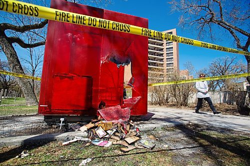 MIKE DEAL / WINNIPEG FREE PRESS
The Red Box Free Community Library at 258 Wellington Crescent damaged by fire Monday afternoon. 
210510 - Monday, May 10, 2021.