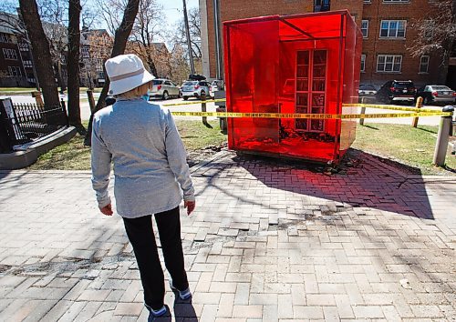 MIKE DEAL / WINNIPEG FREE PRESS
The Red Box Free Community Library at 258 Wellington Crescent damaged by fire Monday afternoon. 
210510 - Monday, May 10, 2021.