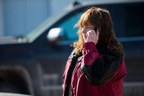 MIKAELA MACKENZIE / WINNIPEG FREE PRESS

Judy Stearns calls the vet while waiting for Manitoba Conservation to bring a cub into the black bear rehabilitation centre near Stonewall on Sunday, April 25, 2021. For Eva Wasney story.
Winnipeg Free Press 2020.