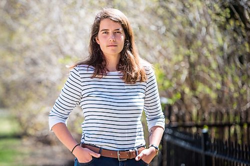 MIKAELA MACKENZIE / WINNIPEG FREE PRESS

Kari Miller, who has has connected her academic interest in thanatology to ecological grief, poses for a portrait in Winnipeg on Tuesday, May 11, 2021. For Aaron Epp story.
Winnipeg Free Press 2020.