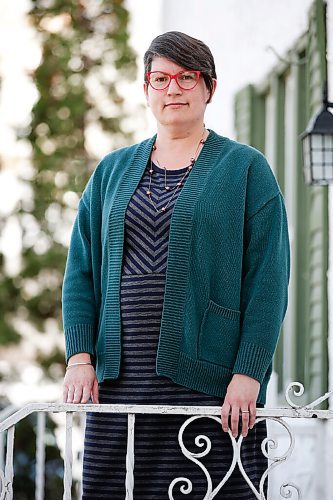 JOHN WOODS / WINNIPEG FREE PRESS
Kelly Fournel, new CEO of Tech Manitoba, is photographed outside her home in Winnipeg Tuesday, May 11, 2021. Over the course of the pandemic numerous industry organisations have appointed new leadership, some because of retirement, but overall, many have decided to take a different approach to the work they are doing.

Reporter: Cash