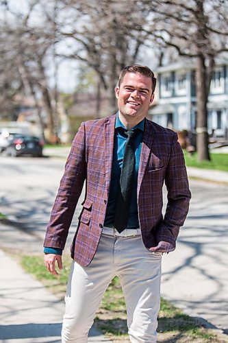 MIKAELA MACKENZIE / WINNIPEG FREE PRESS

Johanu Botha, co-lead of Manitoba's vaccine implementation task force, poses for a portrait at his home in Winnipeg on Thursday, May 13, 2021. For Dylan story.
Winnipeg Free Press 2020.