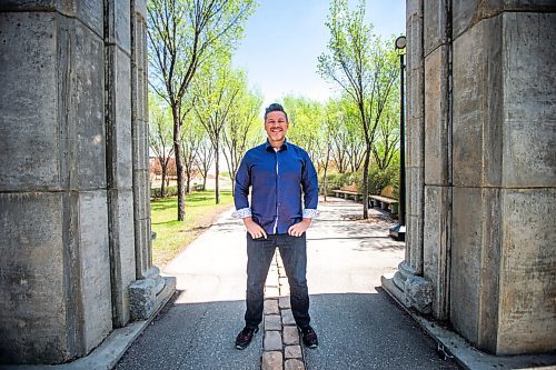 MIKAELA MACKENZIE / WINNIPEG FREE PRESS

Sky Bridges, new CEO of the Winnipeg Foundation, poses for a portrait at the Alloway Arch at The Forks in Winnipeg on Tuesday, May 18, 2021. For Doug story.
Winnipeg Free Press 2020.