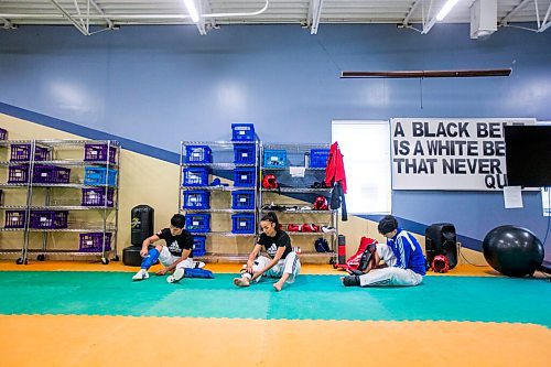 MIKAELA MACKENZIE / WINNIPEG FREE PRESS

Taekwondo athlete Skylar Park trains with her brothers, Tae-Ku (left) and Braven, at TRP Academy of Martial Arts in Winnipeg on Friday, May 21, 2021. For Mike Sawatzky story.
Winnipeg Free Press 2020.