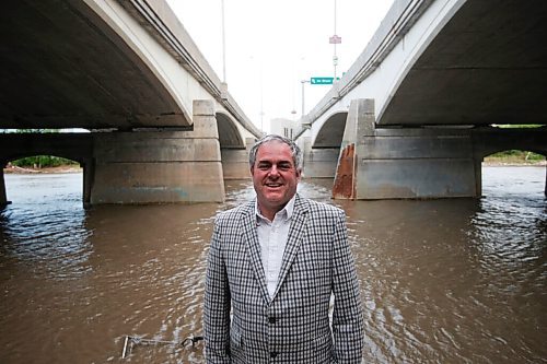 JOHN WOODS / WINNIPEG FREE PRESS
Eric Bibeau, University of Manitoba professor of renewable energy, is photographed beside the Red River in Winnipeg Tuesday, May 25, 2021. Bibeau looks at what Manitoba Hydros future is in a de-carbonizing world.

Reporter: Lawrynuik