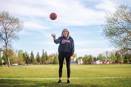 MIKAELA MACKENZIE / WINNIPEG FREE PRESS

New U of W basketball recruit Keylyn Filewich poses for a portrait at her home in Winnipeg on Wednesday, May 26, 2021. For Mike Sawatzky story.
Winnipeg Free Press 2020.