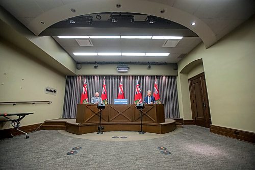 MIKAELA MACKENZIE / WINNIPEG FREE PRESS

Chief public health officer Dr. Brent Roussin (left) and premier Brian Pallister announce new restrictions at the Manitoba Legislative Building in Winnipeg on Thursday, May 27, 2021. For Larry Kusch story.
Winnipeg Free Press 2020.