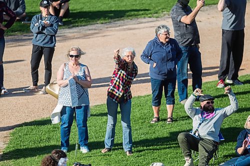 MIKAELA MACKENZIE / WINNIPEG FREE PRESS

Folks attend an anti-mask rally at The Forks in Winnipeg on Friday, May 28, 2021. For Temur story.
Winnipeg Free Press 2020.