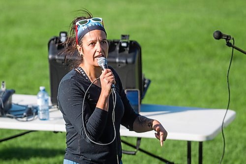 MIKAELA MACKENZIE / WINNIPEG FREE PRESS

Lynne Nelson speaks at an anti-mask rally at The Forks in Winnipeg on Friday, May 28, 2021. For Temur story.
Winnipeg Free Press 2020.