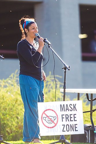 MIKAELA MACKENZIE / WINNIPEG FREE PRESS

Lynne Nelson speaks at an anti-mask rally at The Forks in Winnipeg on Friday, May 28, 2021. For Temur story.
Winnipeg Free Press 2020.