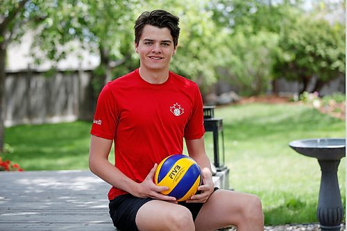 JOHN WOODS / WINNIPEG FREE PRESS
Darian Koskie, one of three Winnipeggers to join Canada U21, is photographed outside his home in Winnipeg Sunday, May 30, 2021.  

Reporter: Allen