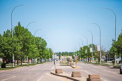 MIKAELA MACKENZIE / WINNIPEG FREE PRESS

Main Street in Winkler on Monday, May 31, 2021. For Malak Abas story.
Winnipeg Free Press 2020.