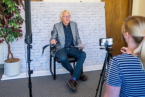 MIKAELA MACKENZIE / WINNIPEG FREE PRESS

Dr. Don Klassen films a video promoting vaccinations with videographer Wendy Klassen and dr. Don Klassen  at City Hall in Winkler on Monday, May 31, 2021. For Malak Abas story.
Winnipeg Free Press 2020.