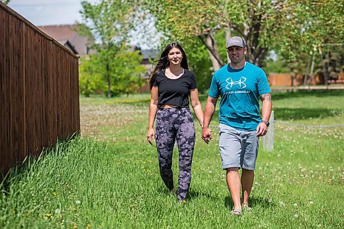 MIKAELA MACKENZIE / WINNIPEG FREE PRESS

Jason and Cynthia Cherewayko, who helped rescue two children at Grand Beach this weekend, pose for a portrait in Winnipeg on Tuesday, June 1, 2021. For Shelley Cook story.
Winnipeg Free Press 2020.