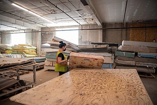 ALEX LUPUL / WINNIPEG FREE PRESS  

A Mother Earth Recycling employee works to dismantle a mattress at the company's facilities in Winnipeg Tuesday, June 1, 2021. The Indigenous owned and operated company has diverted 50,000 mattresses away from the landfill in Manitoba in the last five years.

Reporter: Ben Waldman