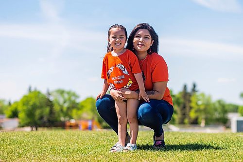 MIKAELA MACKENZIE / WINNIPEG FREE PRESS

Erica Daniels, who directed the newly-released eight-part series documenting the Seven Sacred Teachings, poses for a portrait with her daughter, Serenity (three), at Braeside Park in Winnipeg on Thursday, June 3, 2021. For Ben Waldman story.
Winnipeg Free Press 2021.