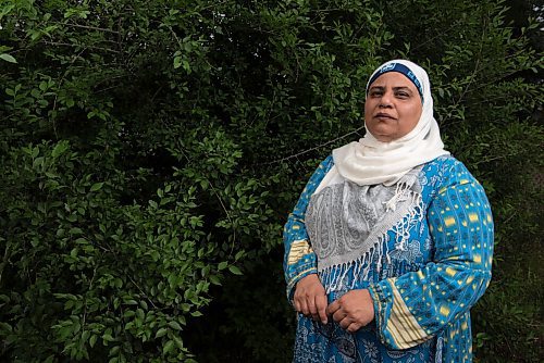 ALEX LUPUL / WINNIPEG FREE PRESS  

Tasneem Vali, the vice-chairwoman of the Manitoba Islamic society, is photographed at her Winnipeg home on Tuesday, June 8, 2021.

Reporter: Malak Abas