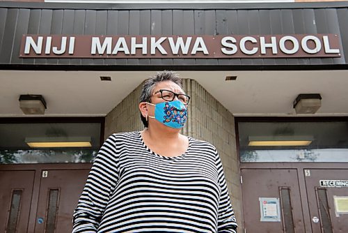 ALEX LUPUL / WINNIPEG FREE PRESS  

Helen Robinson-Settee, director of the Indigenous Inclusion Directorate with Manitoba Education and a former teacher-librarian at Niji Mahkwa School, is photographed at the Winnipeg school on Tuesday, June 8, 2021.

Reporter: Malak Abas