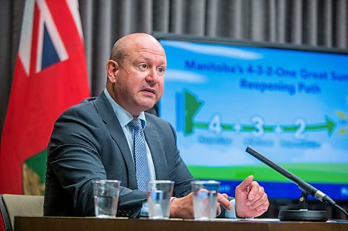 MIKAELA MACKENZIE / WINNIPEG FREE PRESS

Dr. Brent Roussin, chief provincial public health officer, outlines the summer reopening plan at the Manitoba Legislative Building in Winnipeg on Thursday, June 10, 2021. For Danielle story.
Winnipeg Free Press 2021.