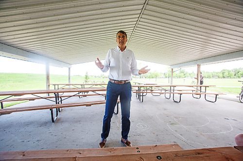 MIKE DEAL / WINNIPEG FREE PRESS
Maxime Bernier leader of the People's Party of Canada made his first of around ten stops in the next three days to encourage people to support his party at Hespeler Park in Niverville, MB, Friday morning.
210611 - Friday, June 11, 2021.