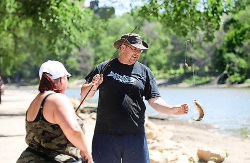 RUTH BONNEVILLE / WINNIPEG FREE PRESS

Standup - fishing 

Tory Gibbons and his partner Julie Nadeau fish off the banks of the Assiniboine River on Monday as they take part in the Canadian Fishing Network's. Canada wide, fish off.  The competition is open to anyone and runs until July 5th, with the winner having a chance to be on a segment of the CFN.  


June 14,, 2021

