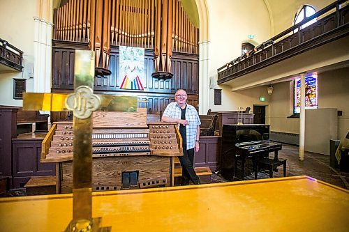 MIKAELA MACKENZIE / WINNIPEG FREE PRESS

Jeff Carter, chair of the Augustine Centre board of directors, poses for a portrait in the sanctuary in Winnipeg on Tuesday, June 15, 2021. For Melissa Martin story.
Winnipeg Free Press 2021.