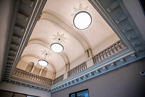 MIKAELA MACKENZIE / WINNIPEG FREE PRESS

The foyer ceiling in the newly renovated Uptown Lofts (formerly Uptown Lanes) on Academy Road in Winnipeg on Wednesday, June 16, 2021. For Ben Waldman story.
Winnipeg Free Press 2021.