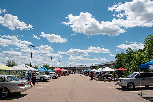 ALEX LUPUL / WINNIPEG FREE PRESS  

The Inaugural Farmer's and Artisans' Market is photographed outside of the Dakota Fieldhouse in Winnipeg on Thursday, June 17, 2021. More than a dozen vendors were on site selling items ranging from food to homegrown crafts.