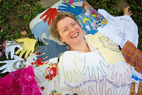 MIKE DEAL / WINNIPEG FREE PRESS
Laura Funk will become the first person ordained as a spiritual director by Mennonite Church Manitoba.
Because of restrictions around the pandemic, Funk asked friends and family to submit handprints on fabric that she will make into a shawl as a symbolic way of laying on of hands, which would normally happen at an ordination, where people would stand around the ordained person and reach out a hand to touch her as a symbol of community.
See Brenda Suderman story
210618 - Friday, June 18, 2021.