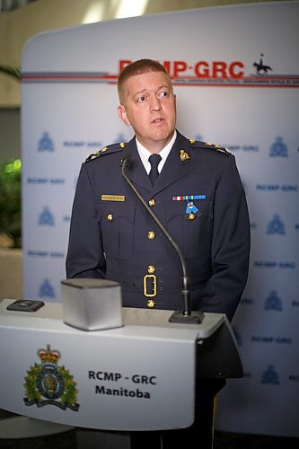 MIKE DEAL / WINNIPEG FREE PRESS
Superintendent Michael Koppang, Officer in Charge of Major Crime Services for Manitoba RCMP, during a news conference Friday morning at RCMP D Division Headquarters, 1091 Portage Ave., regarding the arrest of Eric Wildman just outside Belleville, Ont. by OPP officers. 
210618 - Friday, June 18, 2021.