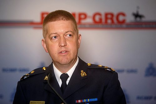 MIKE DEAL / WINNIPEG FREE PRESS
Superintendent Michael Koppang, Officer in Charge of Major Crime Services for Manitoba RCMP, during a news conference Friday morning at RCMP D Division Headquarters, 1091 Portage Ave., regarding the arrest of Eric Wildman just outside Belleville, Ont. by OPP officers. 
210618 - Friday, June 18, 2021.