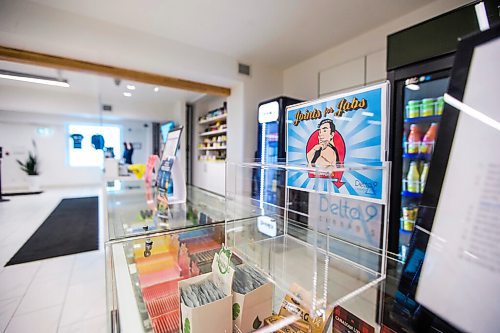 MIKAELA MACKENZIE / WINNIPEG FREE PRESS

The entry box for the new Joints for Jabs pro-vaccination program at the Osborne Delta 9 Cannabis Store in Winnipeg on Monday, June 21, 2021. For Temur story.
Winnipeg Free Press 2021.