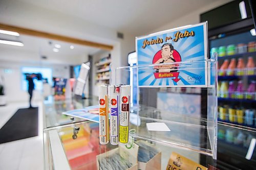 MIKAELA MACKENZIE / WINNIPEG FREE PRESS

The entry box for the new Joints for Jabs pro-vaccination program at the Osborne Delta 9 Cannabis Store in Winnipeg on Monday, June 21, 2021. For Temur story.
Winnipeg Free Press 2021.