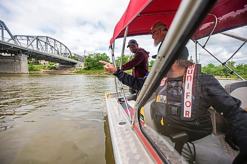 MIKAELA MACKENZIE / WINNIPEG FREE PRESS

Drag the Red launches their 2021 search for missing and murdered with a new boat (donated by Unifor) on the Red River near the Redwood Bridge in Winnipeg on Monday, June 21, 2021. Standup.
Winnipeg Free Press 2021.