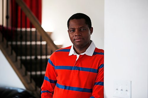 JOHN WOODS / WINNIPEG FREE PRESS
Taiwo Akindipe, who has volunteered with MADD Winnipeg for the past three years, is photographed in his home in Winnipeg Wednesday, June 23, 2021.

Reporter: ?