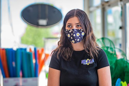 MIKAELA MACKENZIE / WINNIPEG FREE PRESS

Deals for Dollars employee Emily Pemkowski talks to the Free Press in the variety store in Gimli on Friday, June 25, 2021. For Ben Waldman story.
Winnipeg Free Press 2021.