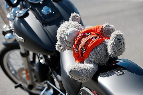 JOHN WOODS / WINNIPEG FREE PRESS
About 60-70 motorcycle riders get ready to hit the road to the residential school in Brandon from a business on Pembina Highway in Winnipeg Sunday, June 27, 2021. The group said the ride is a memorial for the children found in unmarked graves at  residential schools and to stand in solidarity with the Indigenous community.

Reporter: Standup